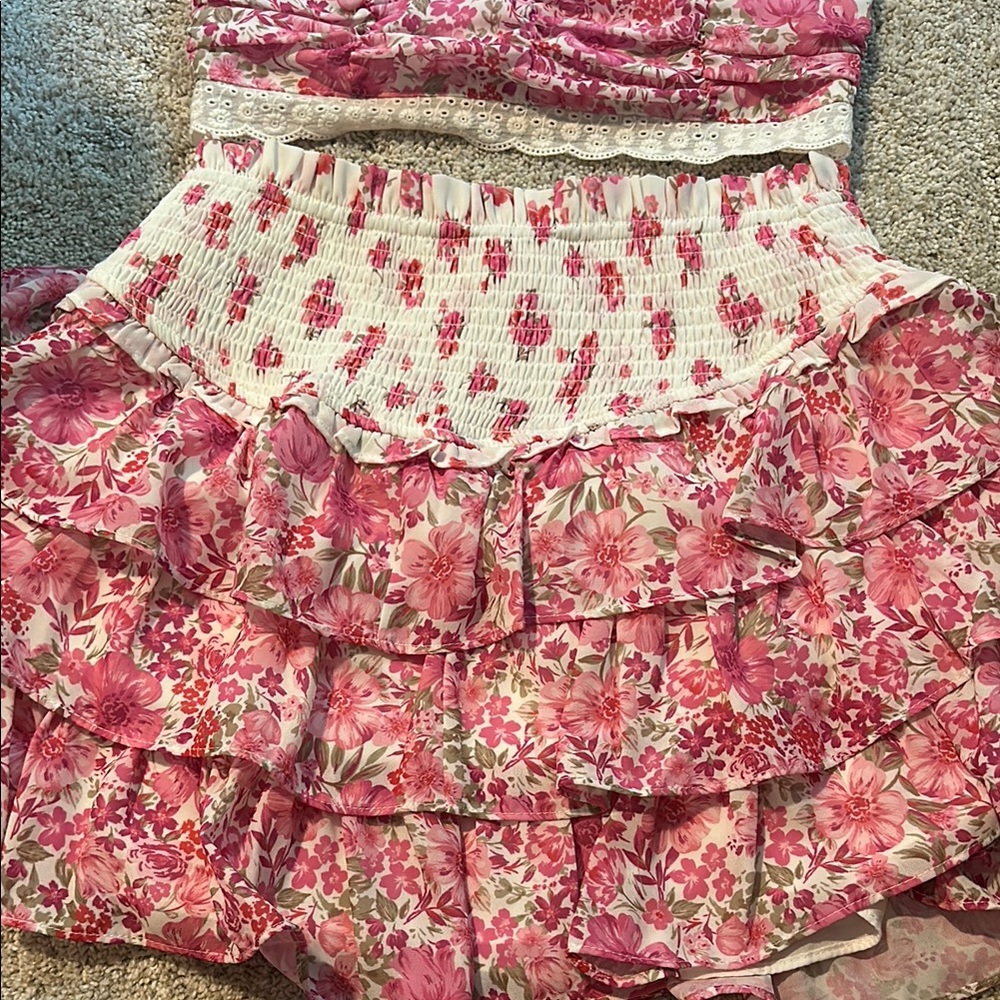 Altar'd State Pink Floral Crop Top Small and Skirt Set Medium. Worn once - Picture 4 of 7